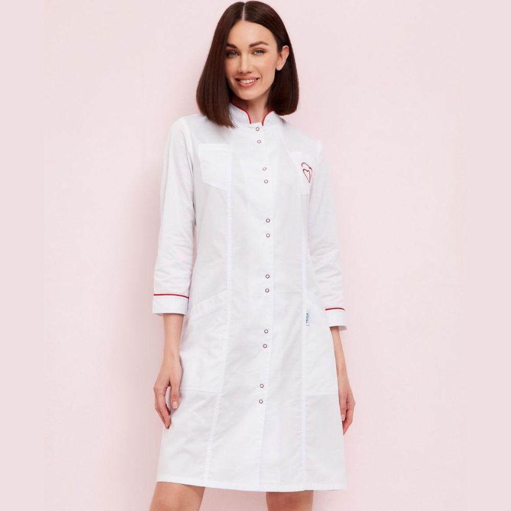 Женский медицинский халат с укороченным рукавом